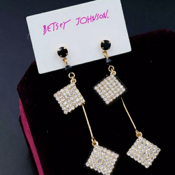 Geometric Sparkle Earrings - Picture 7 of 8